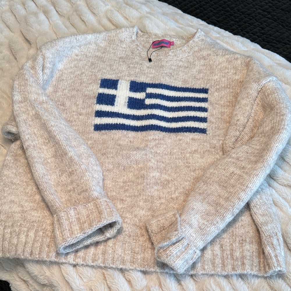 Edikted Beige Sweater with Blue and White Design/Greece flag